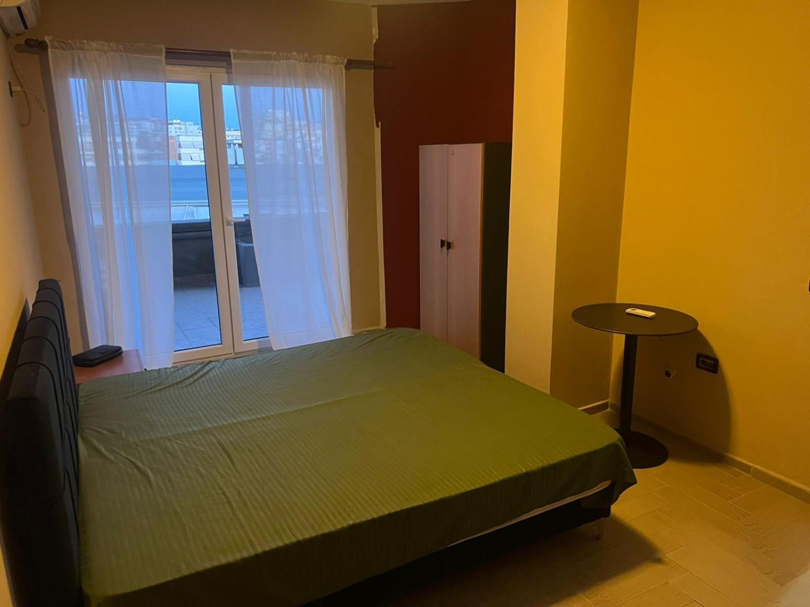 Aprtment Urbannest Apartment *