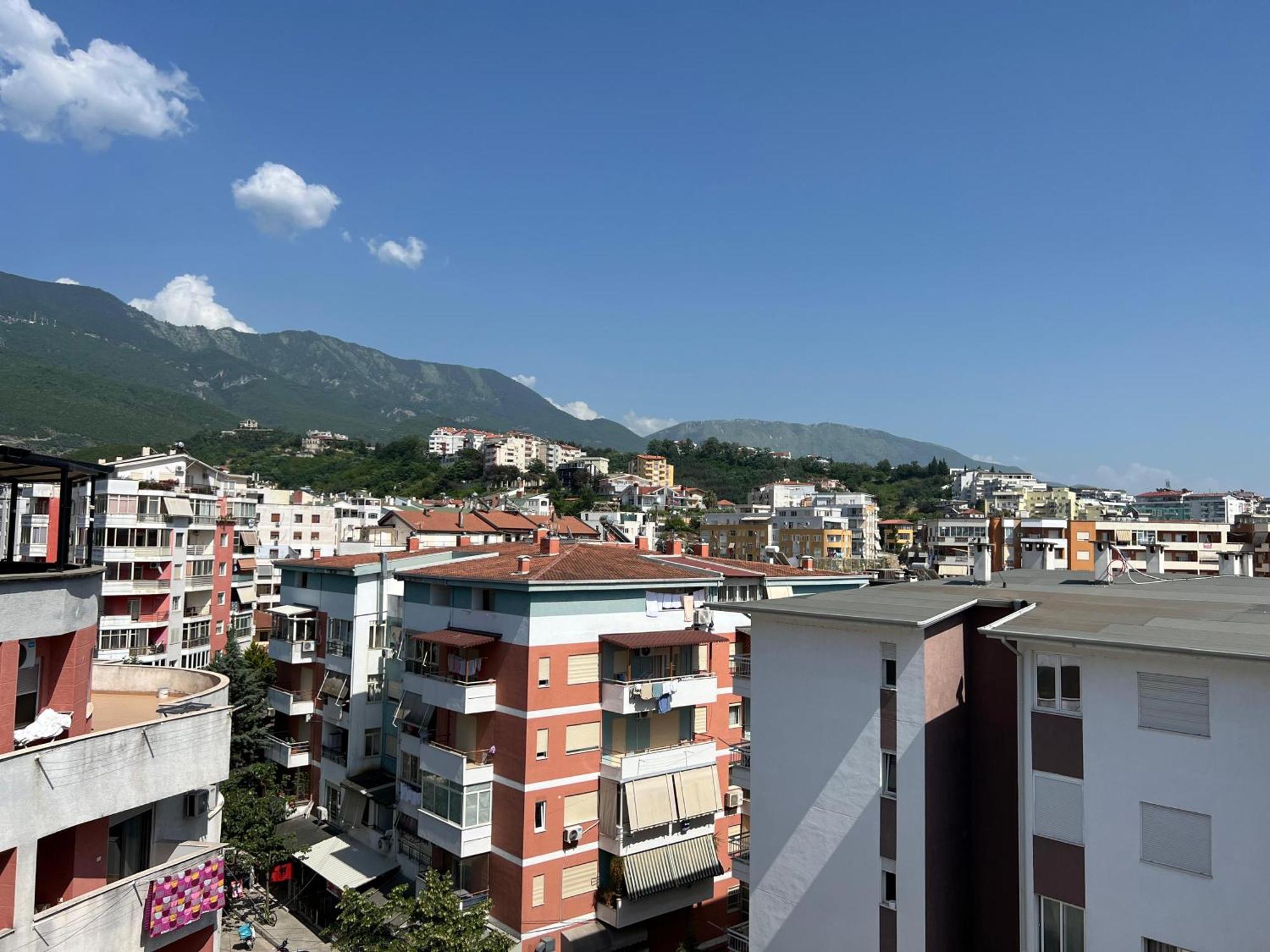 Aprtment Urbannest Tirana